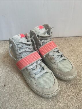 Nike High Top Electric Pink